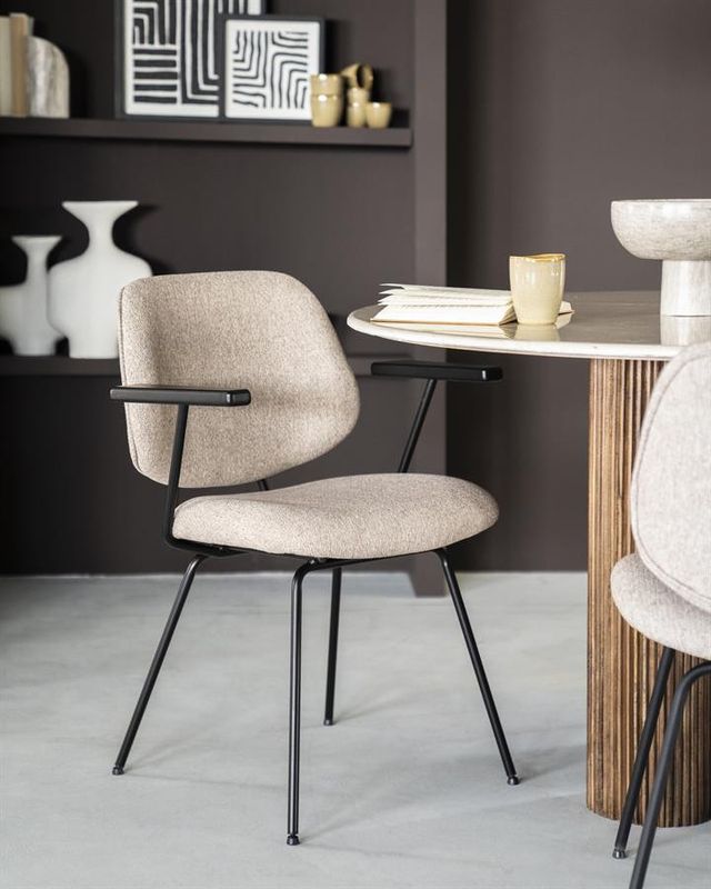 Eleonora Stol Lynn med Armstöd - Beige Fletcher