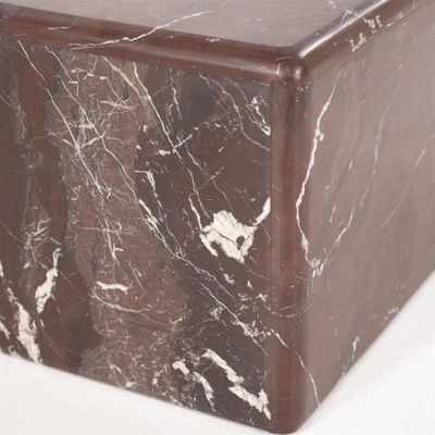 By Boo Soffbord Dice - Röd Marmor