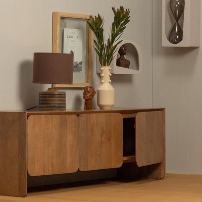 WOOOD Jerre TV-bänk i Mango Natur