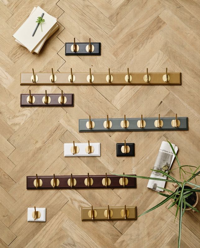 Nordal EDGY Klädhängare, 8 krokar - brun