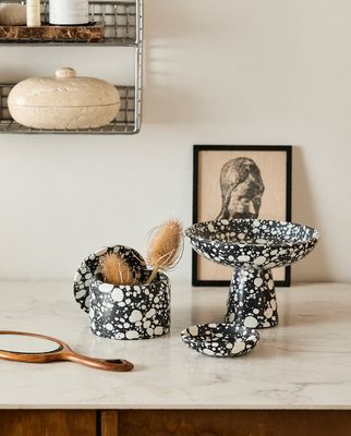 Mt5M5XmdcF1Vvur1765678847