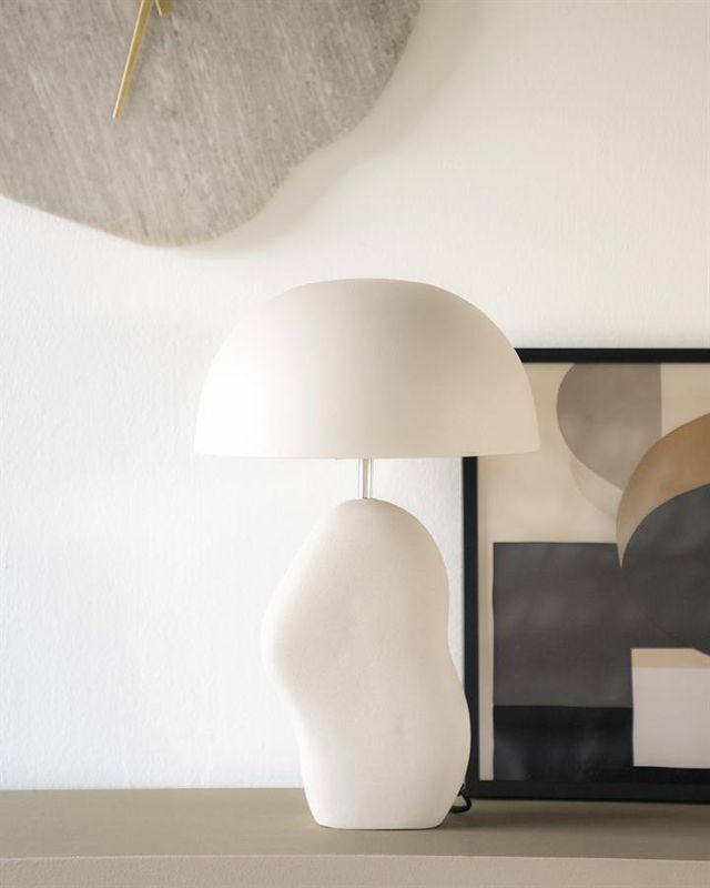 By Boo Aizu - Beige Bordslampa