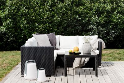 Venture Home Kuba Hörnsoffgrupp i Svart Konstrotting