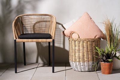 Brafab Delta Stol Svart / Natural Wicker / Teddy Black