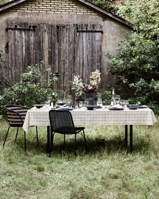House Doctor Join Bordsduk Svart/Off-white