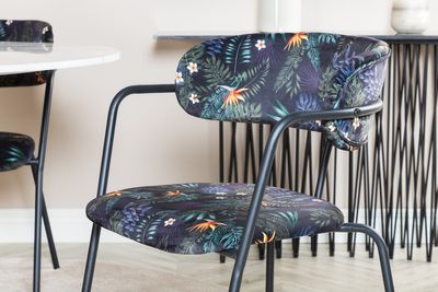 Venture Home Estelle, Arrow Rund Matgrupp