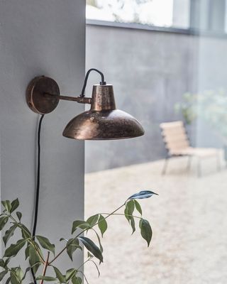 House Doctor Desk Vägglampa Antik Brun