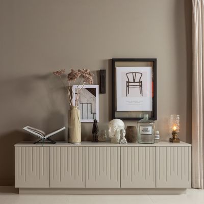 WOOOD PENCIL TV-bänk i FSC-certifierad furu