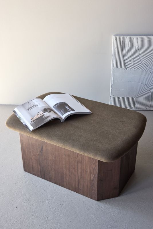 Venture Home Todd Sittpuff