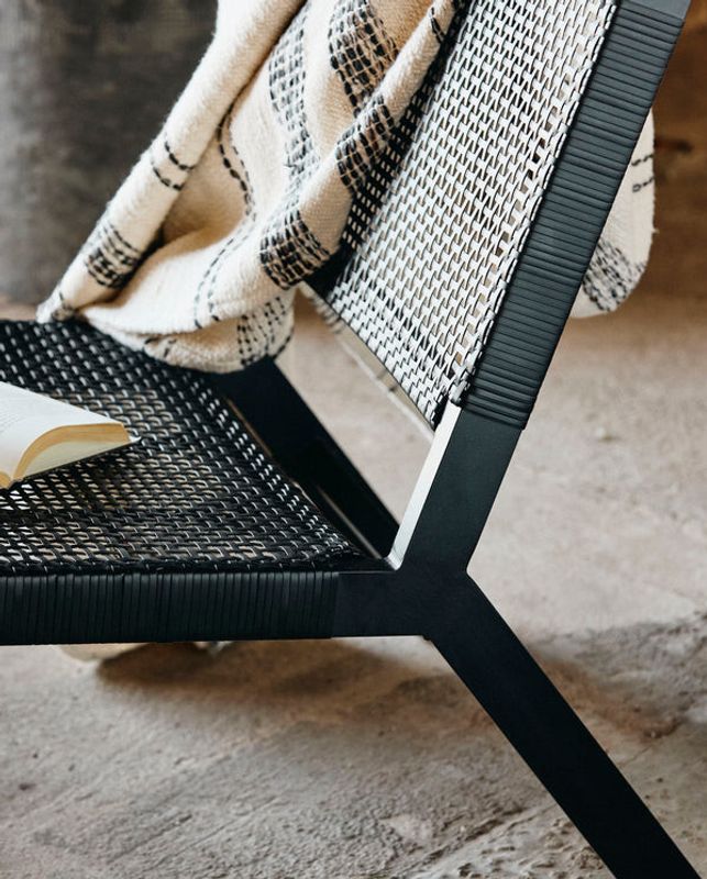 Nordal VASAI lounge stol, svart