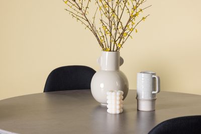 Venture Home Polar & Piazza 4 st Matstolar Svart + Runt Matbord ⌀120 Grå