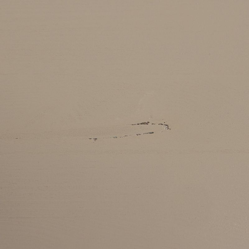 vtwonen CHOW 4-dörrars vitrinskåp i furu Dakargrau