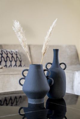 By Boo Saya Large Svart Vas