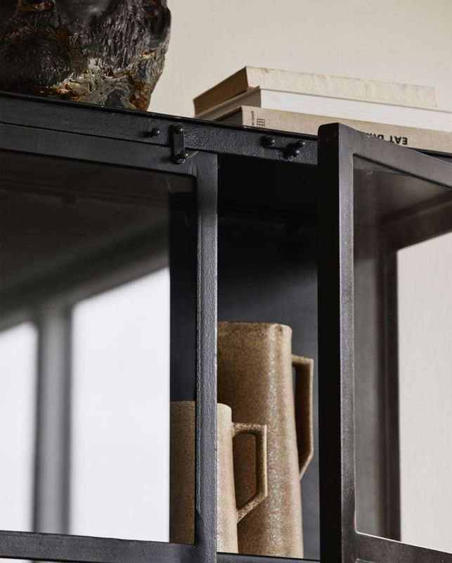 Nordal PHOENIX svart skåp, 2 dörrar, järn