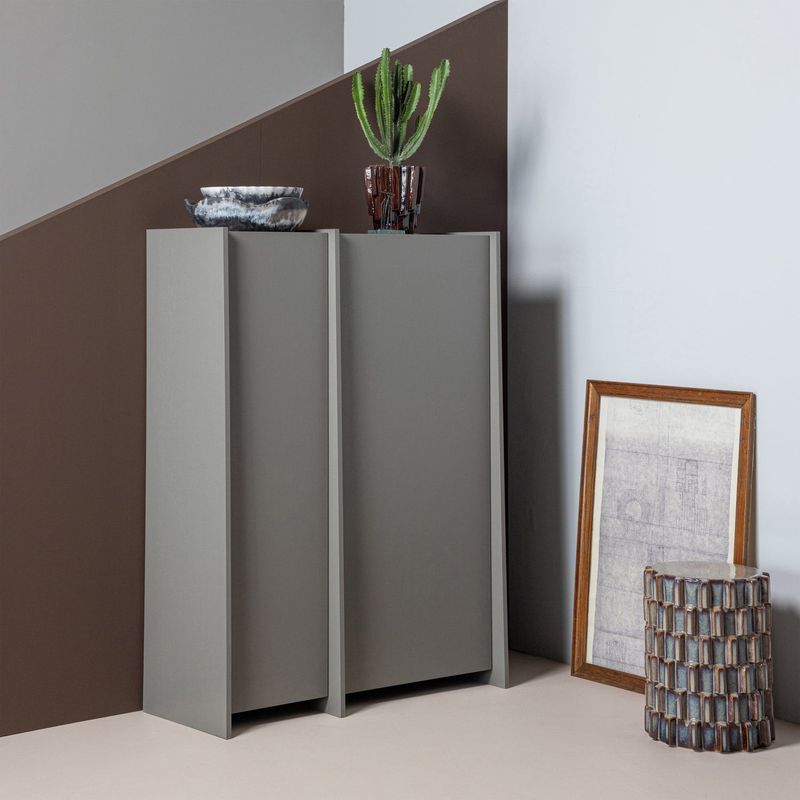 WOOOD Axu Dekorativt Sidobord i Keramik Gråblå