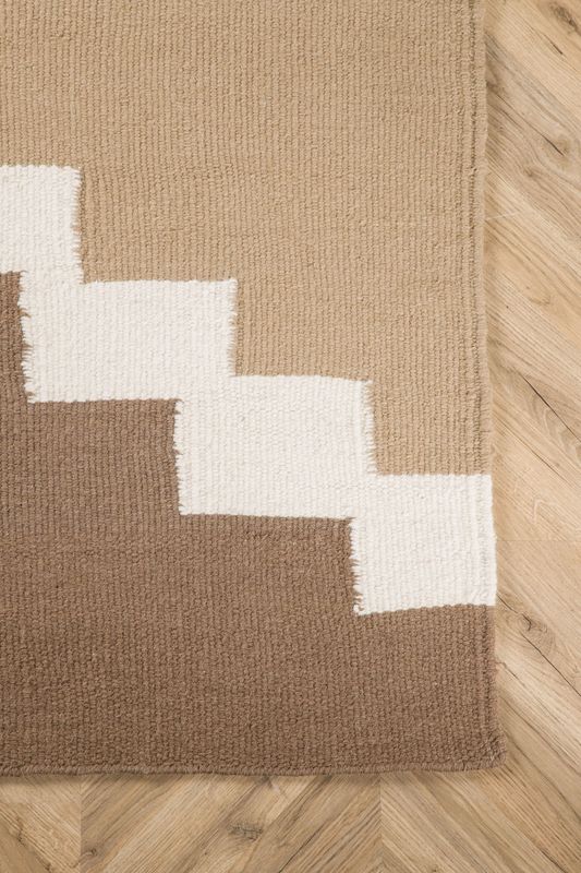 Venture Home Aston Ullmatta