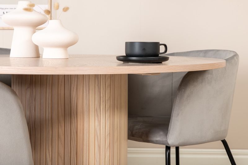 Venture Home Berit & Bianca 4 st Matstolar Grå + Runt Matbord ⌀110 Vitputsad