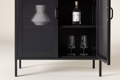 Venture Home Misha Skåp 40 x 101,5 x 80 Svart