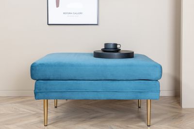 Venture Home Boom Ottoman - Sammetslen Blå Sittpuff