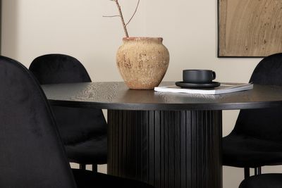 Venture Home Bianca & Polar Runt Matbord ⌀110 Svart + 4 st Matstolar Svart