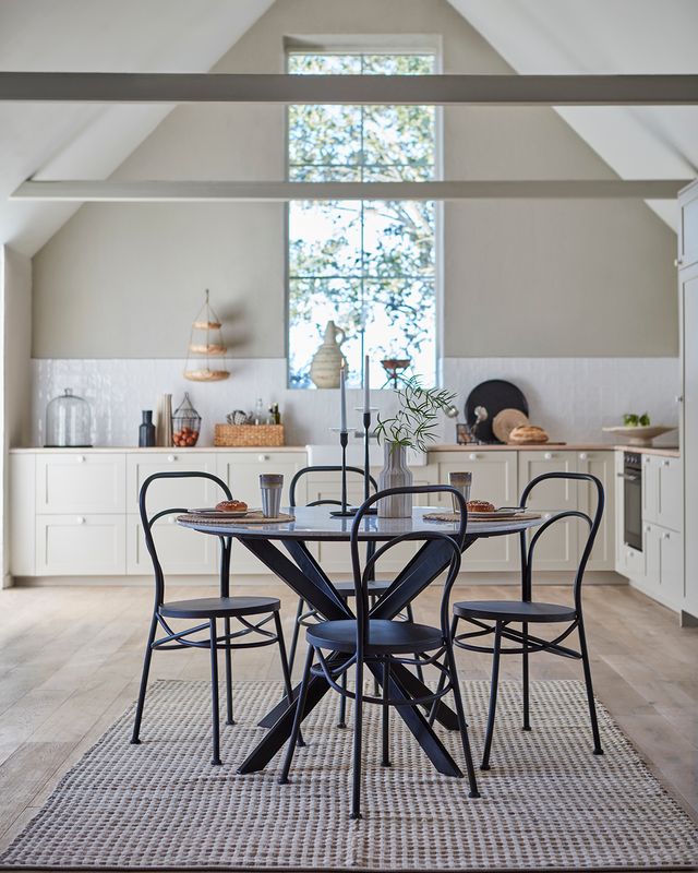 Affari of Sweden MILAN Bord, Vit/svart 120 cm