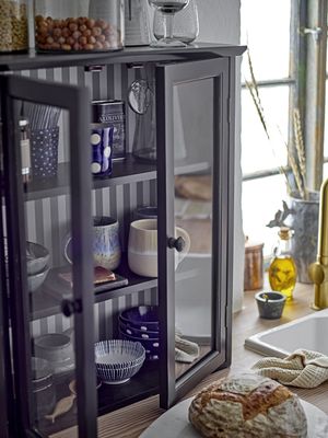 Bloomingville Hazem skåp i svart granträ