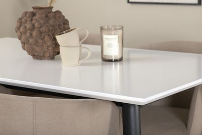 Venture Home Berit & Jimmy 4 st Matstolar Beige + Rektangulärt Matbord 150 x 90 Vit