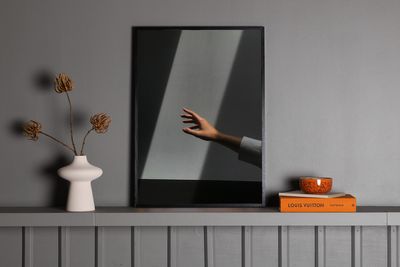 Venture Home Reaching Hand Poster Grå