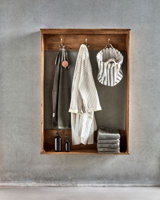 House Doctor Balance Klädhängare Antik brun Antique