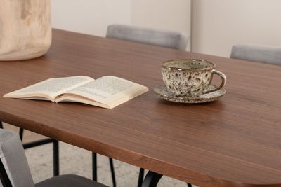 Venture Home Kenth & Uno 6 st Matstolar Grå + Rektangulärt Matbord 200 x 90 Natur