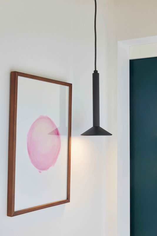 Hübsch Chromatic Taklampa Svart