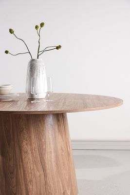 Venture Home Lanzo Runt Matbord