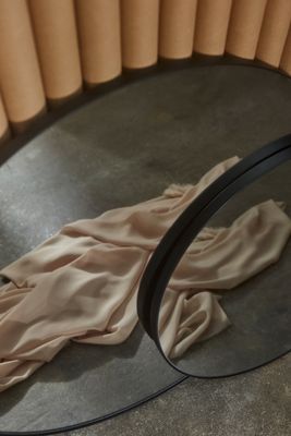 AYTM Circum Spegel Svart Ø110 cm