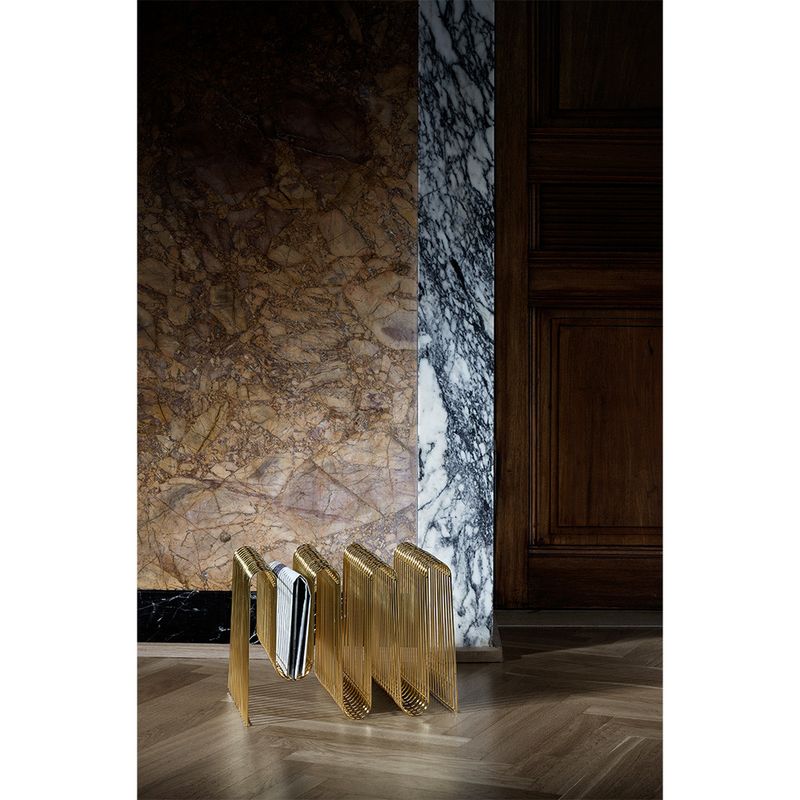AYTM Curva magasinholder Guld 40.5x30.3 cm