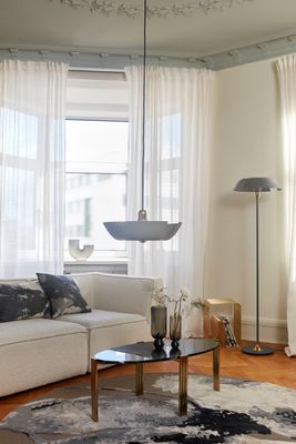 AYTM Cycnus Golvlampa Taupe, Guld Ø45 cm