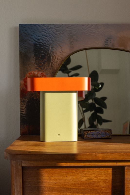 Hübsch Sleek Bordslampa Grön/Röd