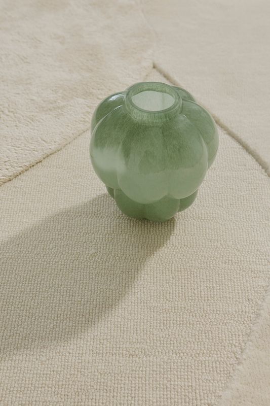 AYTM Uva Vas Pastel Green Ø20 cm