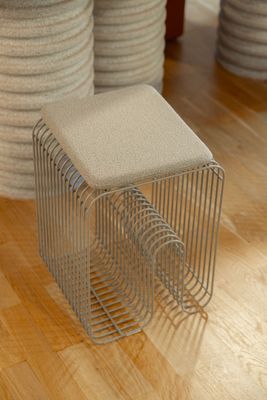 AYTM Curva Pall Silver 32.4x43 cm