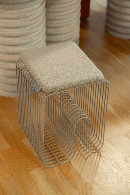 AYTM Curva Pall Silver 32.4x43 cm