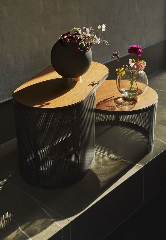 AYTM Pausillus Bord Walnut, Svart 70x43.3 cm