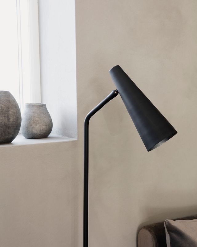 House Doctor Precise Golvlampa Mattsvart