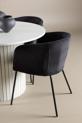 Venture Home Härön Matbord med Berit Matstol