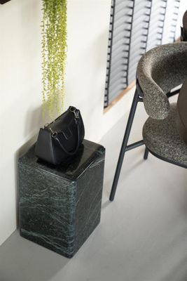 By Boo Sidobord Dice - Grön Marmor