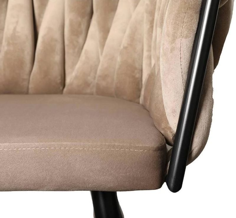Homerebels Matstol Sand – Sammet & flätad rygg
