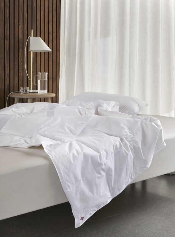 Høie Saga duntäcke extra svalt 150x210 cm