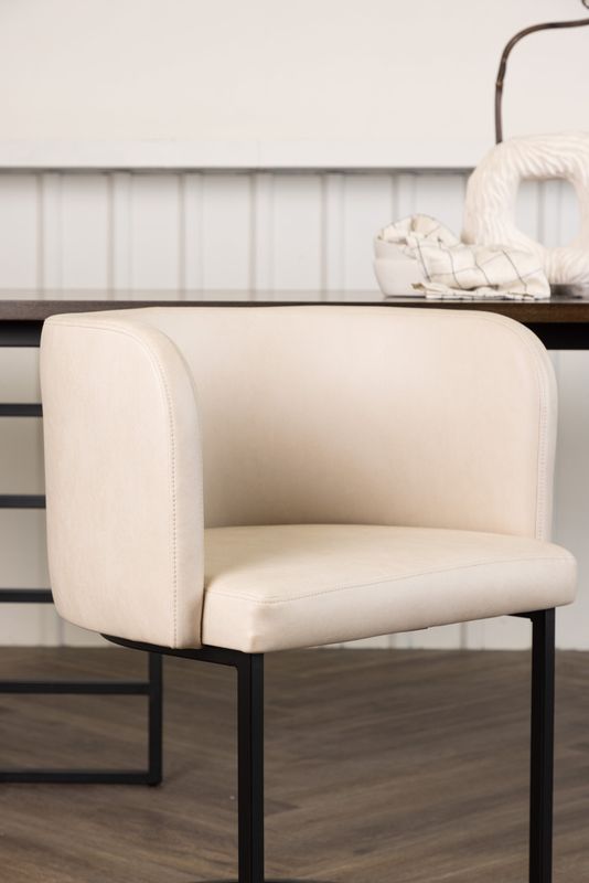 Furniture Fashion Simrishamn Matstol