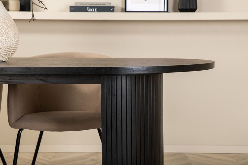 Venture Home Berit & Bianca 4 st Matstolar Beige + Ovalt Matbord 200 x 90 Svart