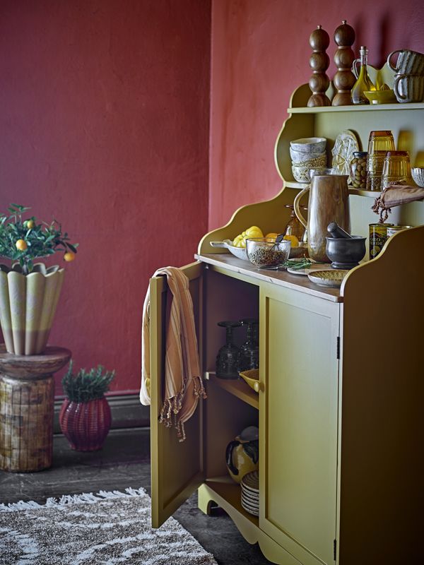 Bloomingville Libby Skåp, Gul, Furu