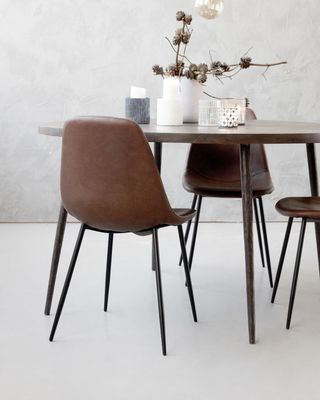 House Doctor Found Stol Brun