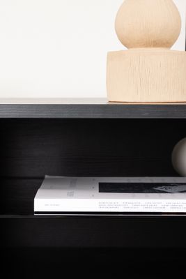 Venture Home Cuenca TV Bänk i Sotig Svart Finish